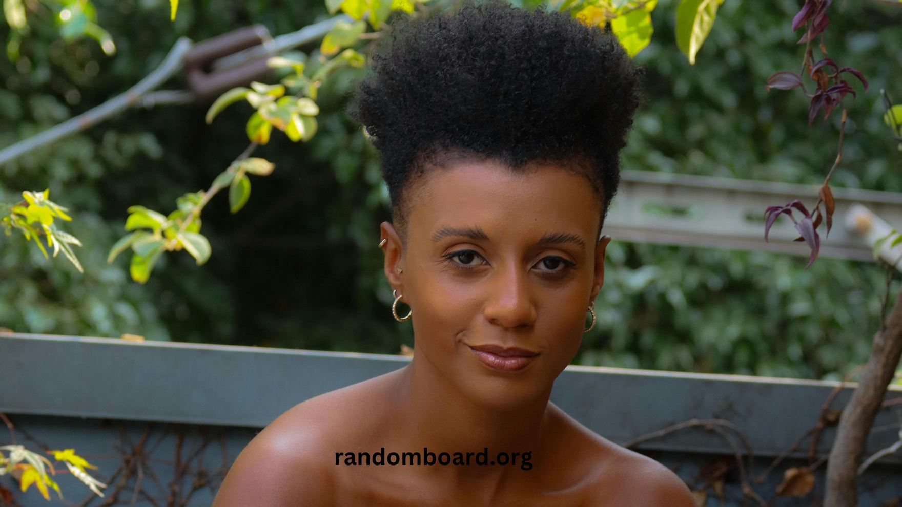 Randomboard.org Ebony Mystique